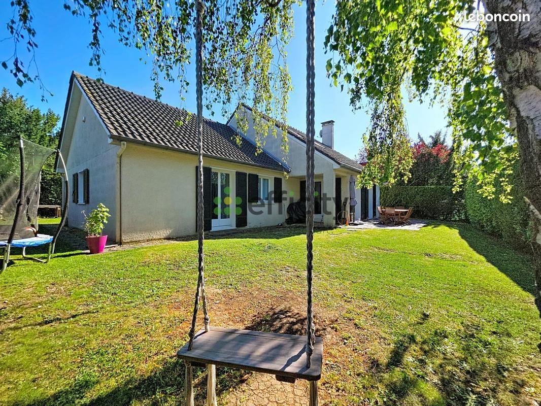 Maison 7 pièces 200 m² · à La Queue-en-Brie · 200 m² · 449 900 €