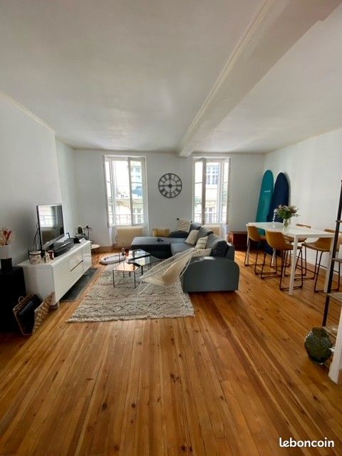 Appartement 2 pièces 70 m² · à Pau · 70 m² · 760 €