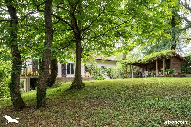 Maison 6 pièces 133 m² · à Aire-sur-l'Adour · 133 m² · 213 000 €