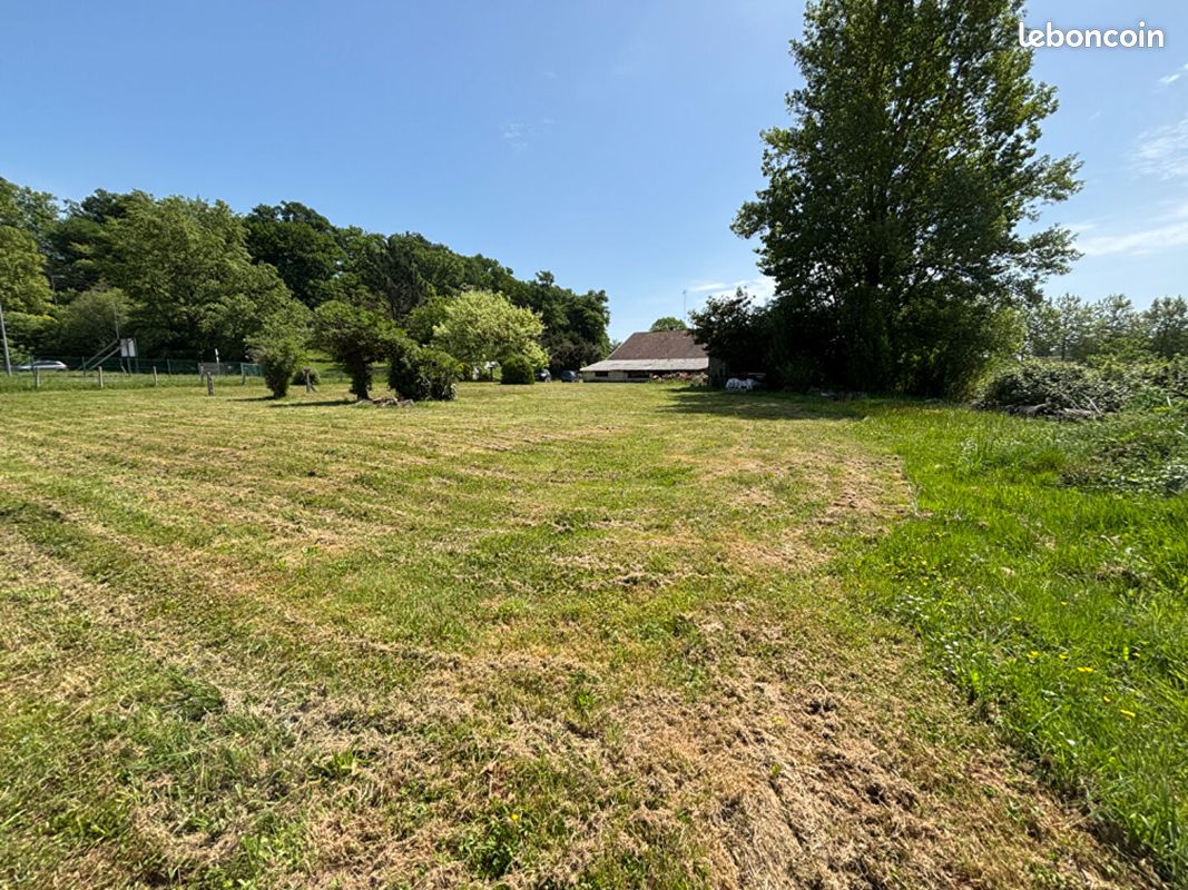 Terrain 1000 m² · à Pomarez · 1 000 m² · 55 000 €