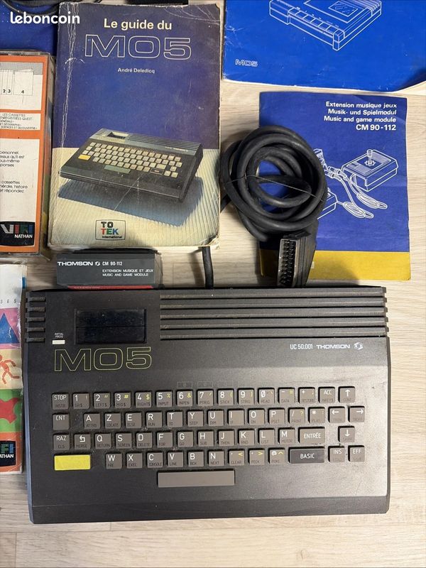 Ordinateur Vintage THOMSON MO5 Avec Stylet Jeux Manuel