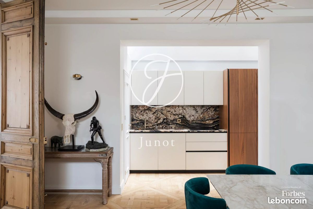 Appartement 3 pièces 77 m² · à Paris · 77 m² · 1 090 000 €