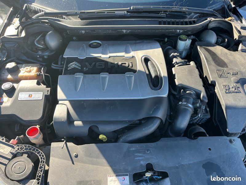Citroën C5 3l V6 bi turbo 240cv boîte auto (image 2)