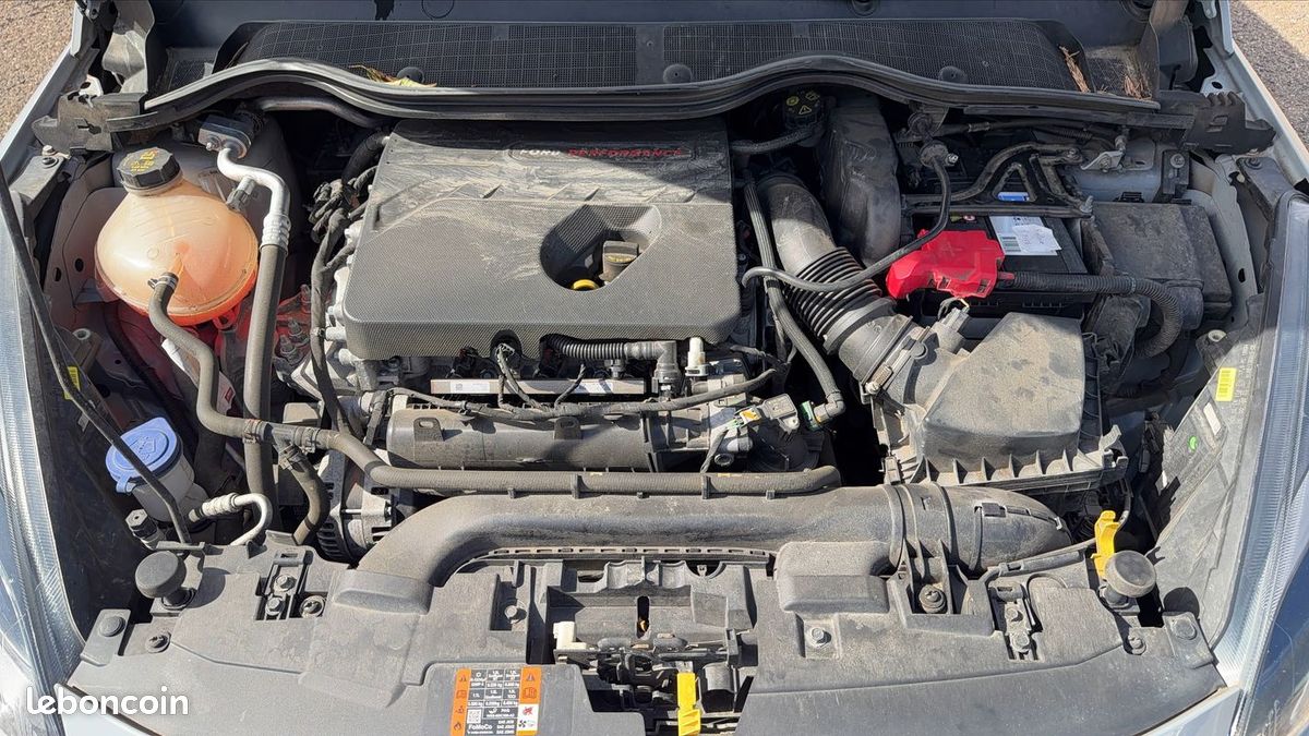 Ford Fiesta 1.5 Ecoboost 200 ST (image 15)