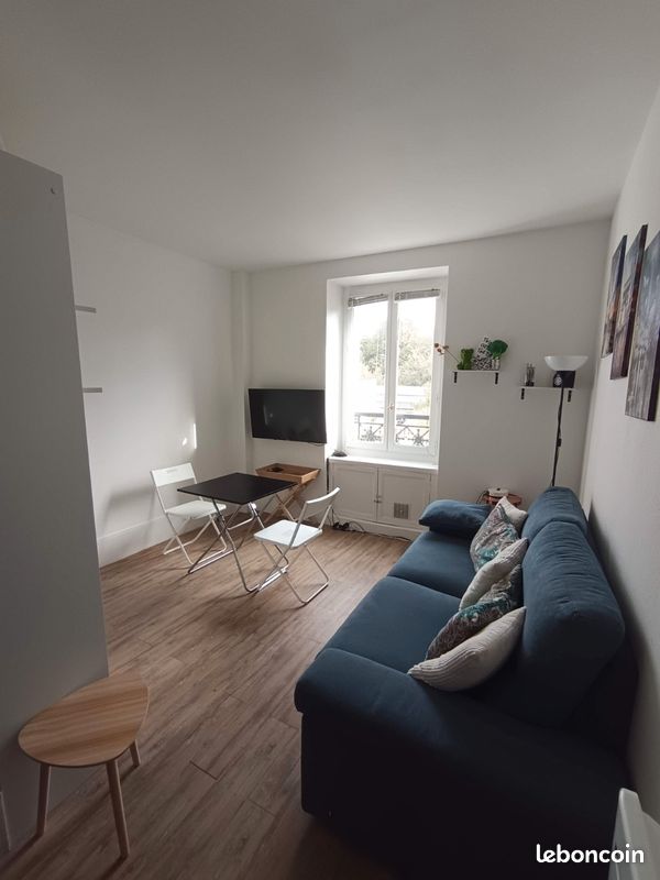Appartement 1 pièce 23 m² · à Versailles · 23 m² · 890 €/mois