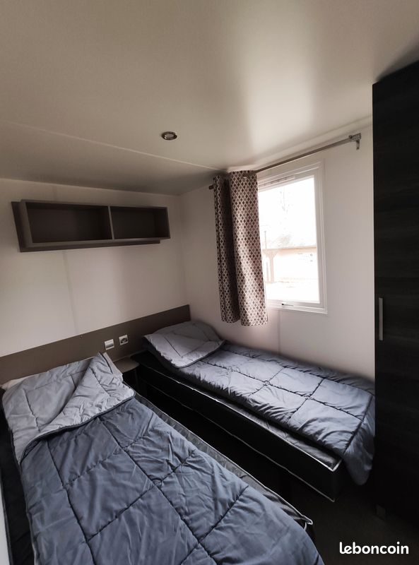 Superbe mobil home 3 chambres Climatisé, Vue Boisé Au Calme - Domaine de Dugny 4* au (image 13)