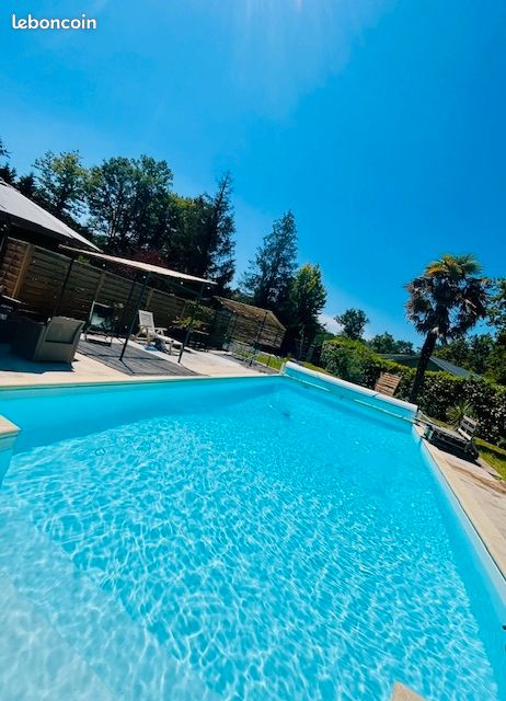 Maison 8 pièces 215 m² · à Saint-Aubin-de-Médoc · 215 m² · 730 000 €