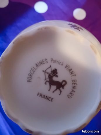 Service De Table Pour 6 Personnes En Porcelaine De France, Patrick Viant-Bénard, Décor Miniflore Floral