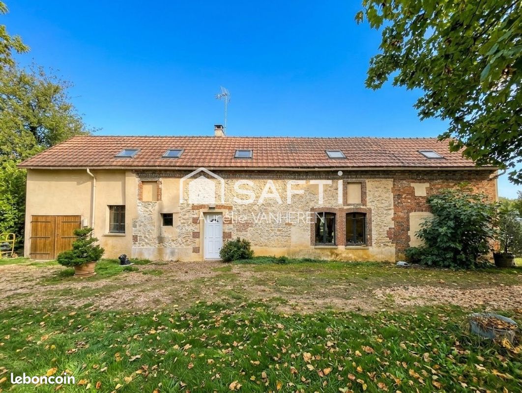 Maison 7 pièces 180 m² · à Dampierre-sous-Bouhy · 180 m² · 145 000 €