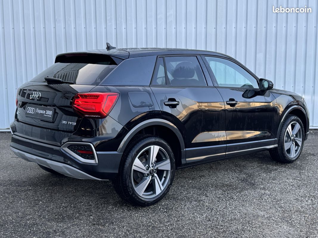 AUDI Q2 35 TFSI 150 S tronic 7 Design (image 5)