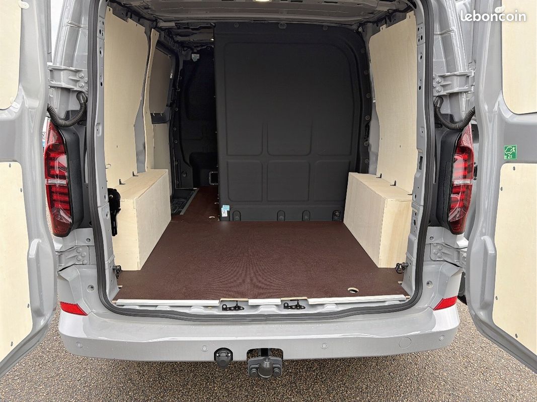 Volkswagen utilitaires transporter procab cloison l l1h1 2.0 tdi 150 bva8 business (image 20)