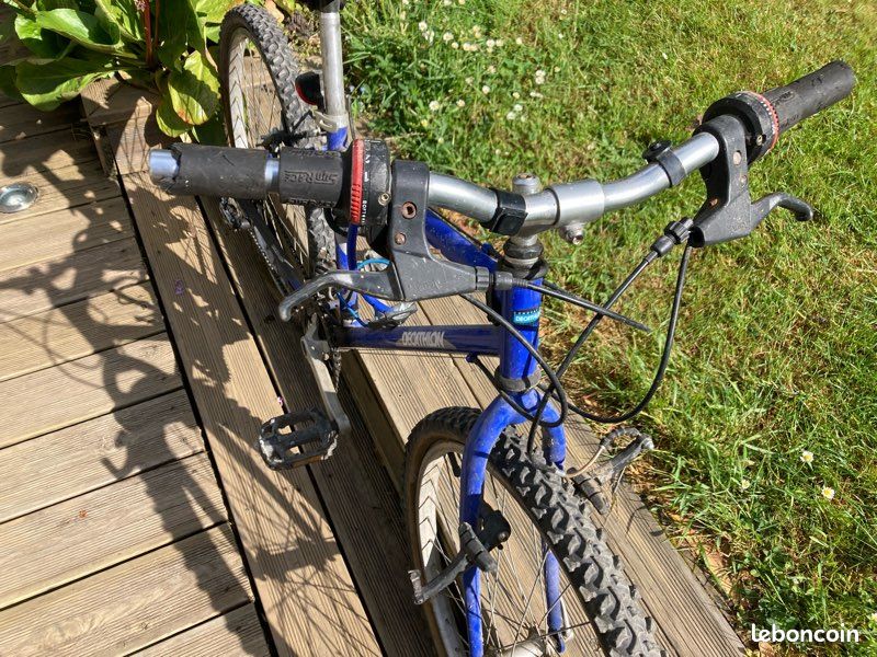 Vélo adolescent (image 2)