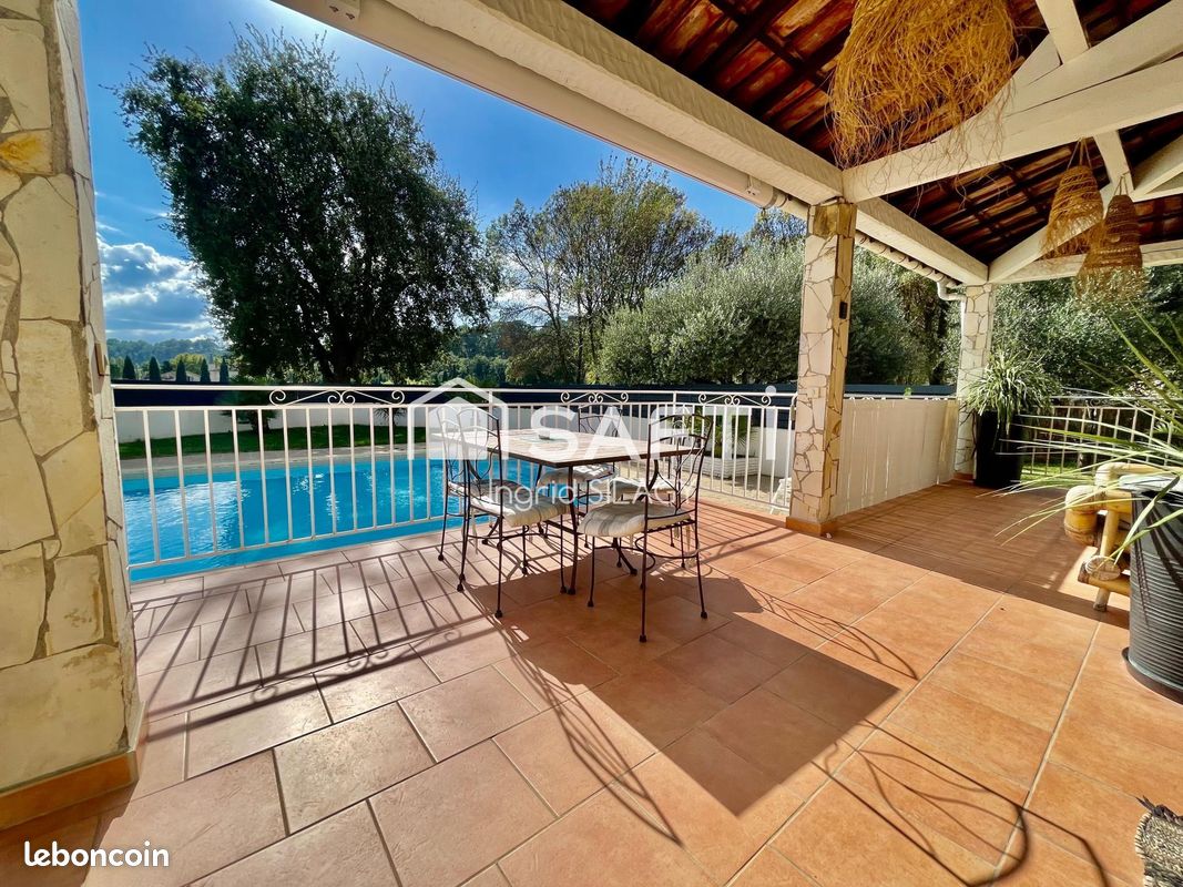 Maison 7 pièces 200 m² · à Trans-en-Provence · 200 m² · 530 000 €