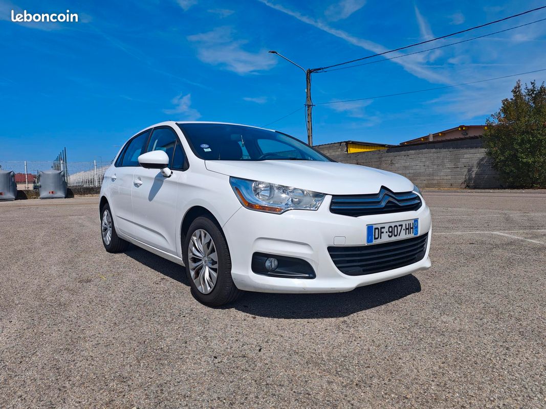 Citroën C4 1.4L VTi 95CH Attraction - Régulateur - Climatisation - Garantie 🛡️ (image 2)