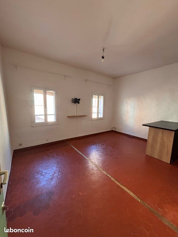 Appartement 2 pièces 35 m² · à Sanary-sur-Mer · 35 m² · 750 €/mois