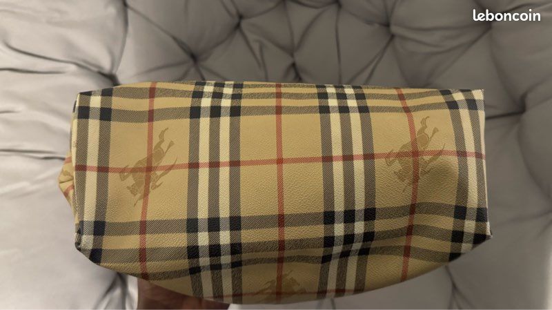 Burberry petit cabas (image 3)