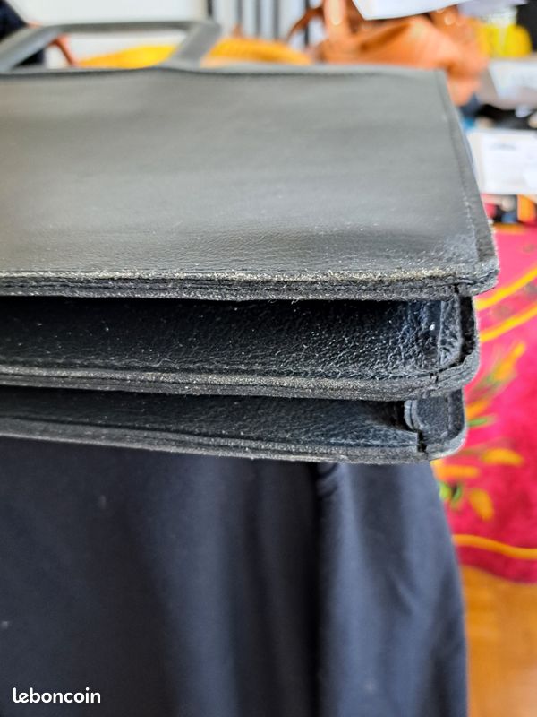 Attaché case (image 8)