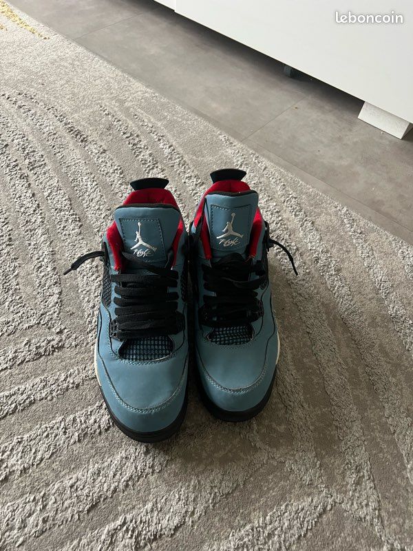 Jordan 4 travis scott taille 43 (image 2)
