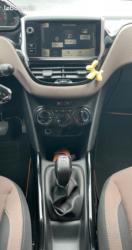 PEUGEOT 2008 1.2 80CV ACCESS (SUIVI COMPLEt) (image 24)
