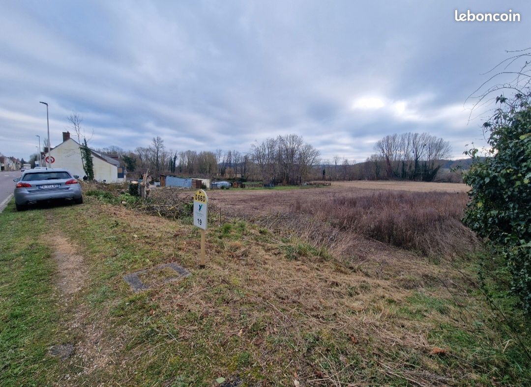 Terrain constructible 1500 m² – Malay-le-Terrain constructible 1500 m² – Malay-le-Petit (5 min de Sens) · 70 000 €