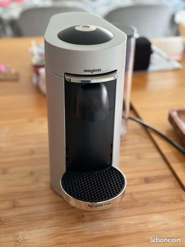 Machine nespresso Volluto (image 1)