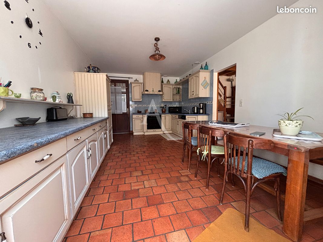 Longère 9 pièces 180 m² (image 3)
