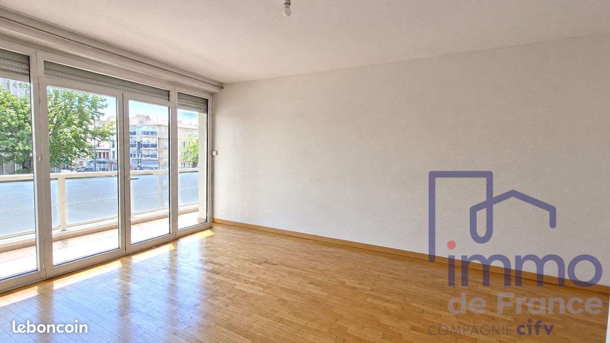 Appartement 2 pièces 49 m² · à Saint-Étienne · 49 m² · 60 000 €