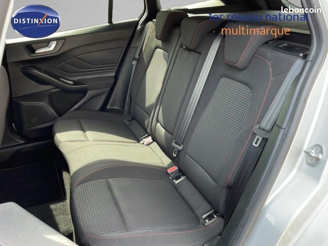 Ford Focus SW 1.0 Ecoboost 125 S&S mHEV ST-Line X (image 16)