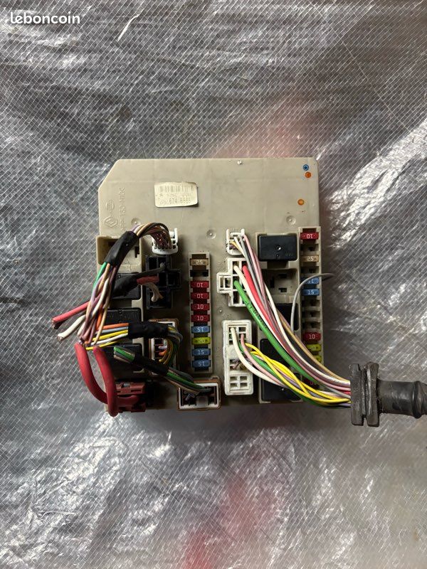 Boîtier UPC Clio 3 Modus (image 1)
