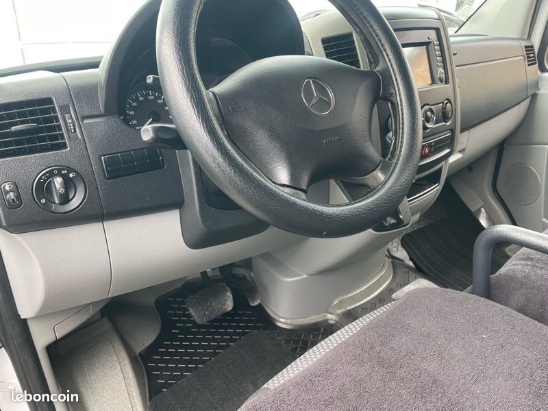 Mercedes sprinter 218CDI V6 boîte automatique (image 3)