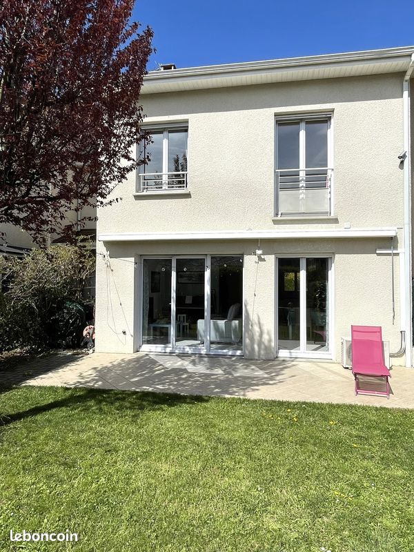 Maison 5 pièces 108 m² · à Montbonnot-Saint-Martin · 108 m² · 485 000 €