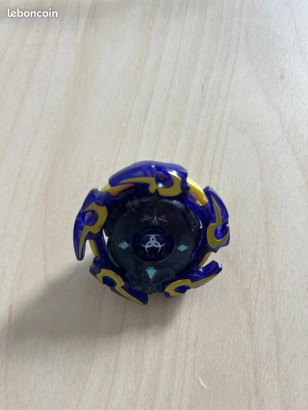 Toupie beyblade Cognite C3 (image 1)