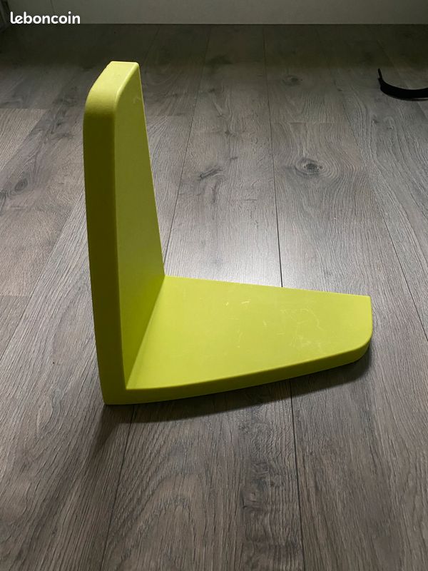 Étagère d’angle IKEA (image 1)