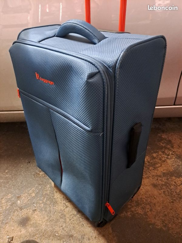 Une grande cabine valise de voyage (image 2)