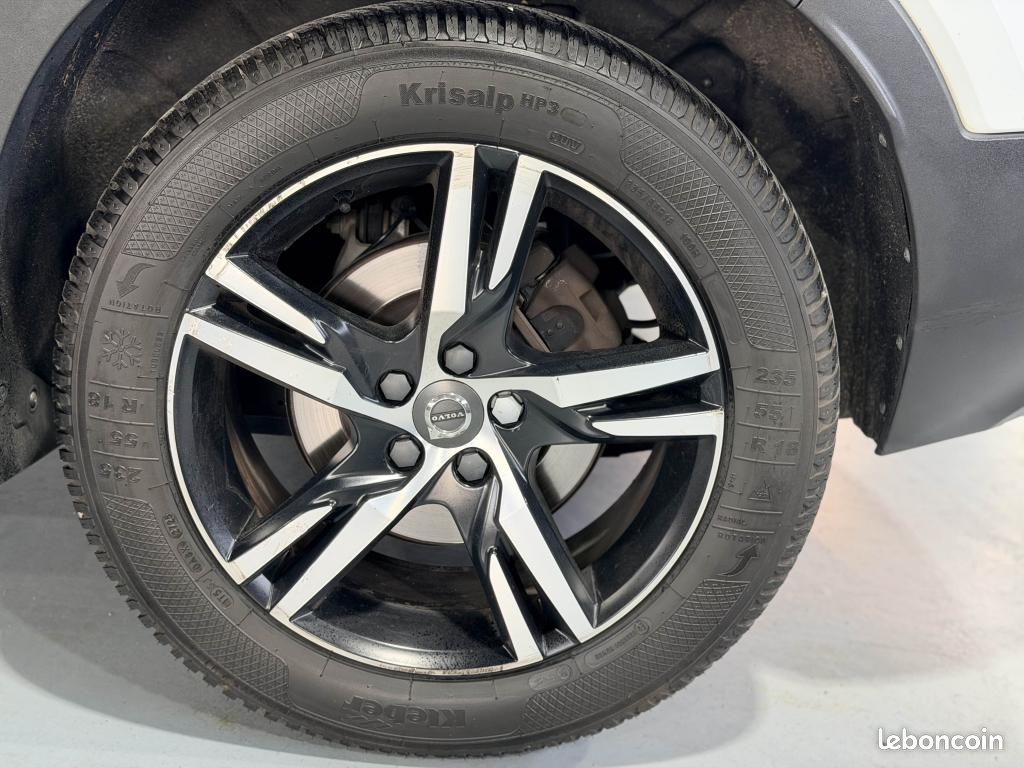 VOLVO XC40 D4 AWD 190 ch Geartronic R-Design- Toit ouvrant- Harman/Kardon- Keyless (image 36)