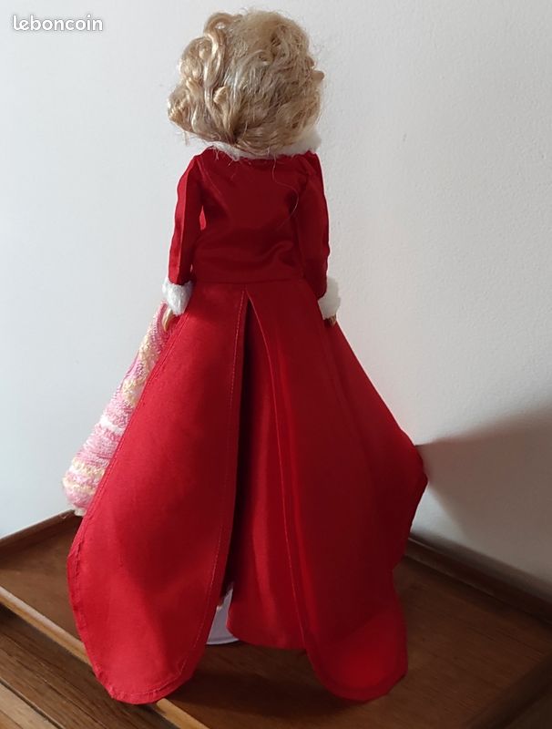 Robe De Poupée 62-64 Cm En Soie Rouge – Pour Poupée Ancienne Ou Moderne (JUMEAU, BRU)