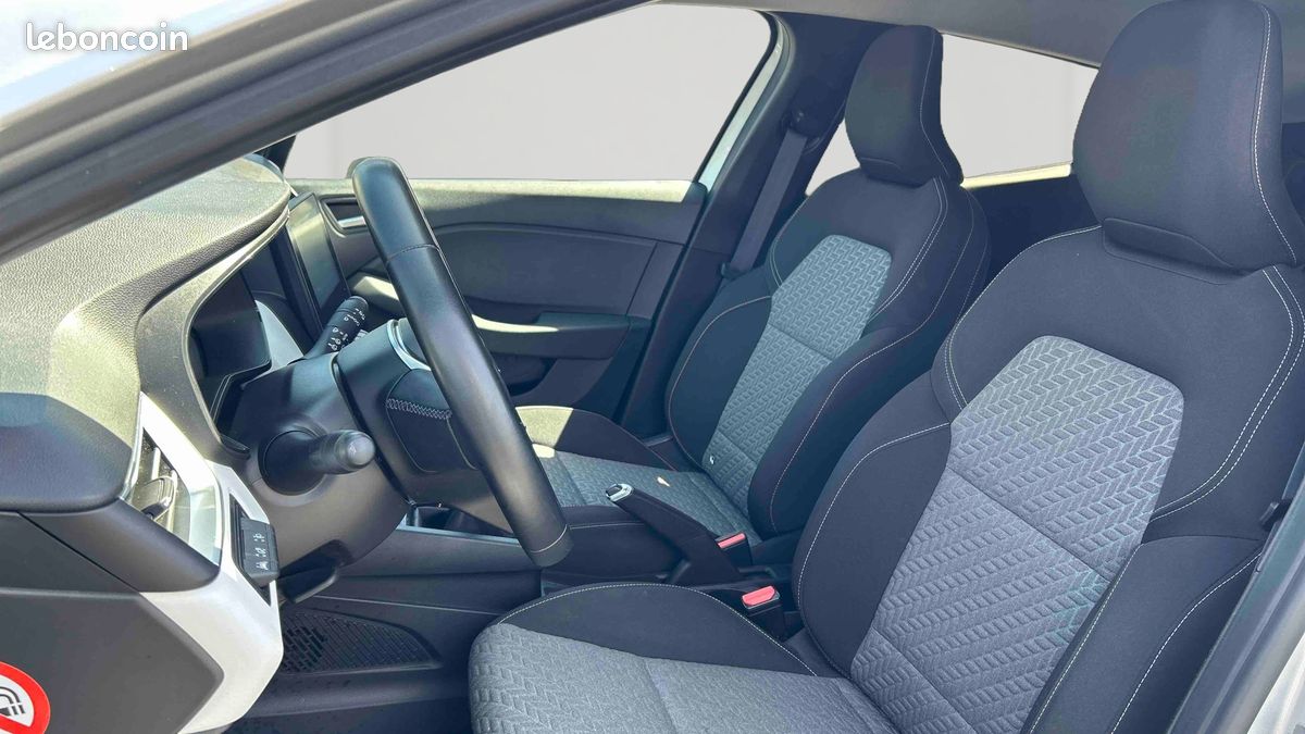 RENAULT Clio TCe 100 GPL Evolution (image 11)