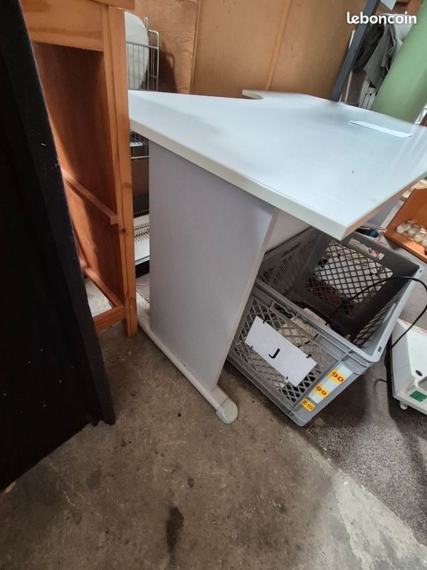 Bureau (image 3)