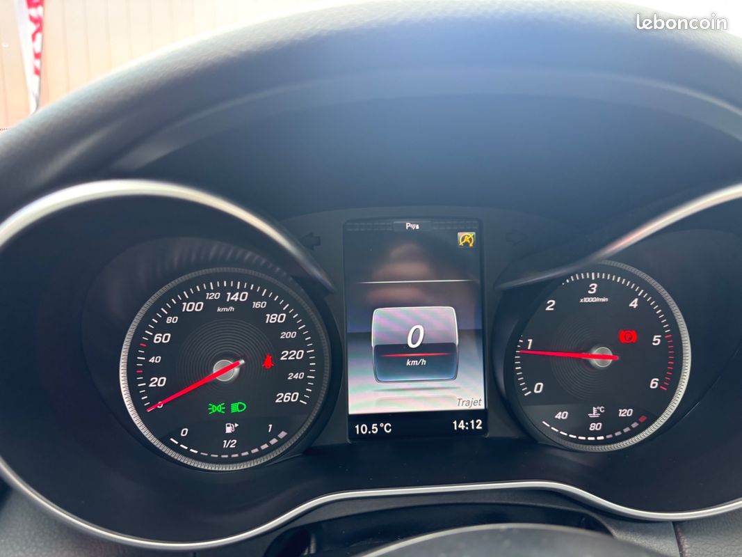 MERCEDES-BENZ CLASSE C BREAK 1.6 200 CDI 135ch AVANTGARDE - TOIT OUVRANT - SIÈGE ÉLECTRIQUE A MEMOIRE - ATTELAGE (image 19)