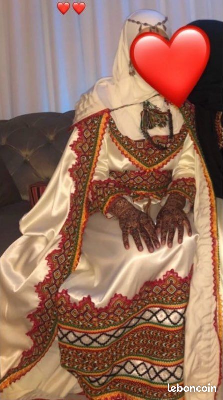 Femmes Kabyles Robe Kabyle Tissu Fouta Satin Blanc Cérémoniel