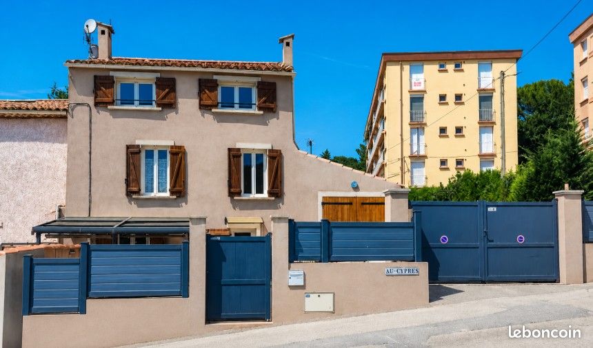 Maison 6 pièces 157 m² · à Six-Fours-les-Plages · 157 m² · 760 000 €