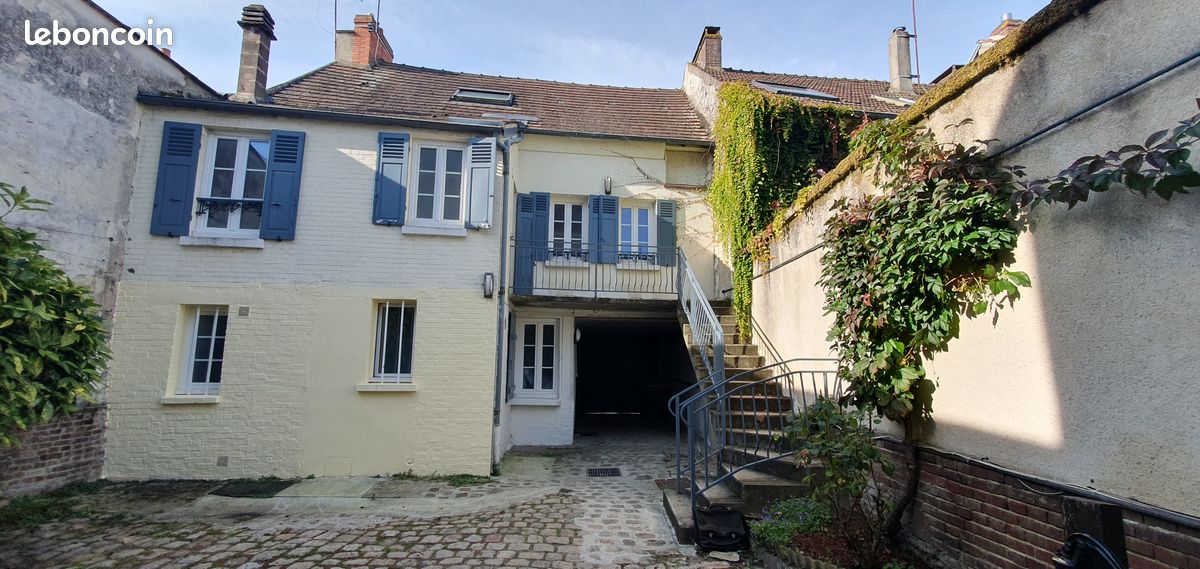 Appartement 3 pièces 65 m² · à Marines · 65 m² · 993 €/mois
