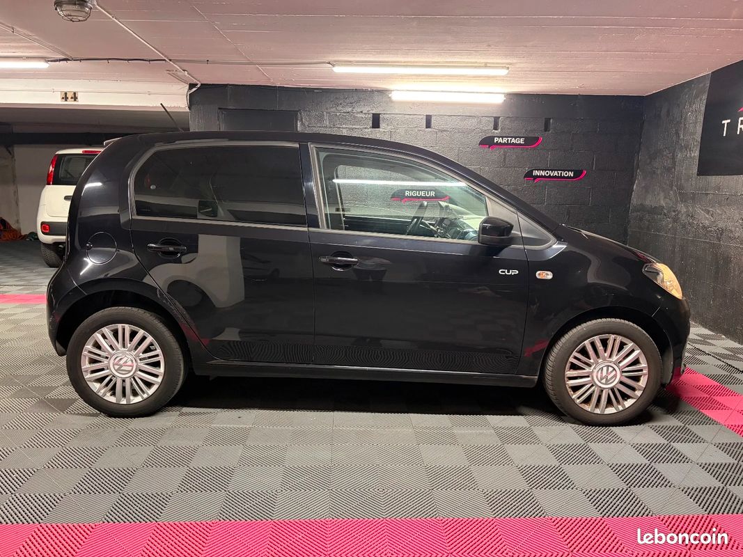 VOLKSWAGEN UP Up 1.0 75 BlueMotion Technology Up Série Cup 6080 (image 6)