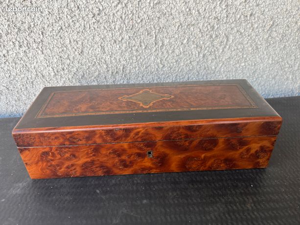 Boîte Ancienne Napoléon III En Ronce De Noyer Marquetée - Vintage Français - Bon État