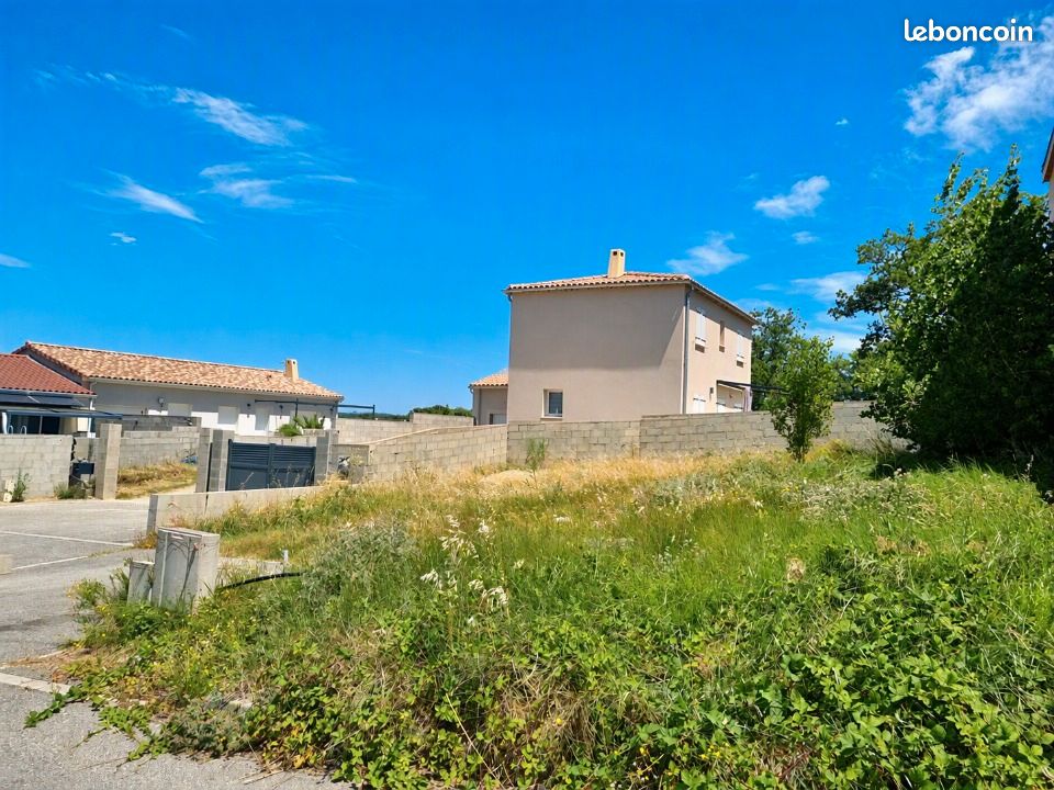Terrain 226 m² · à Malataverne · 65 000 €