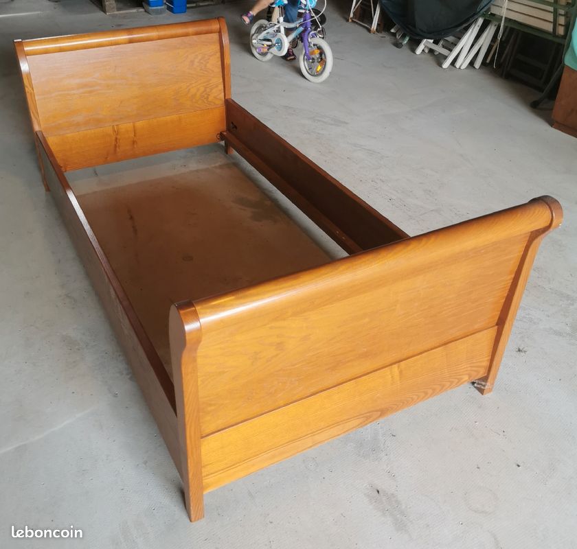 Lit banquette d'ebeniste en merisier (image 1)