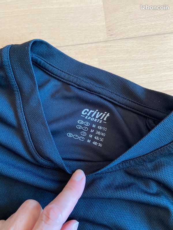 Lot de T-shirts de sport Vêtements