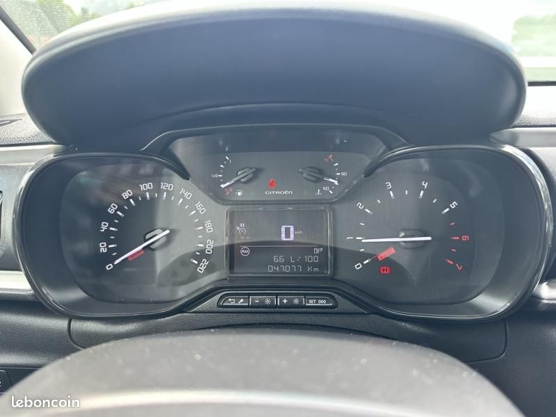 Citroen C3 PureTech 82ch Graphic S&S E6.d (image 16)