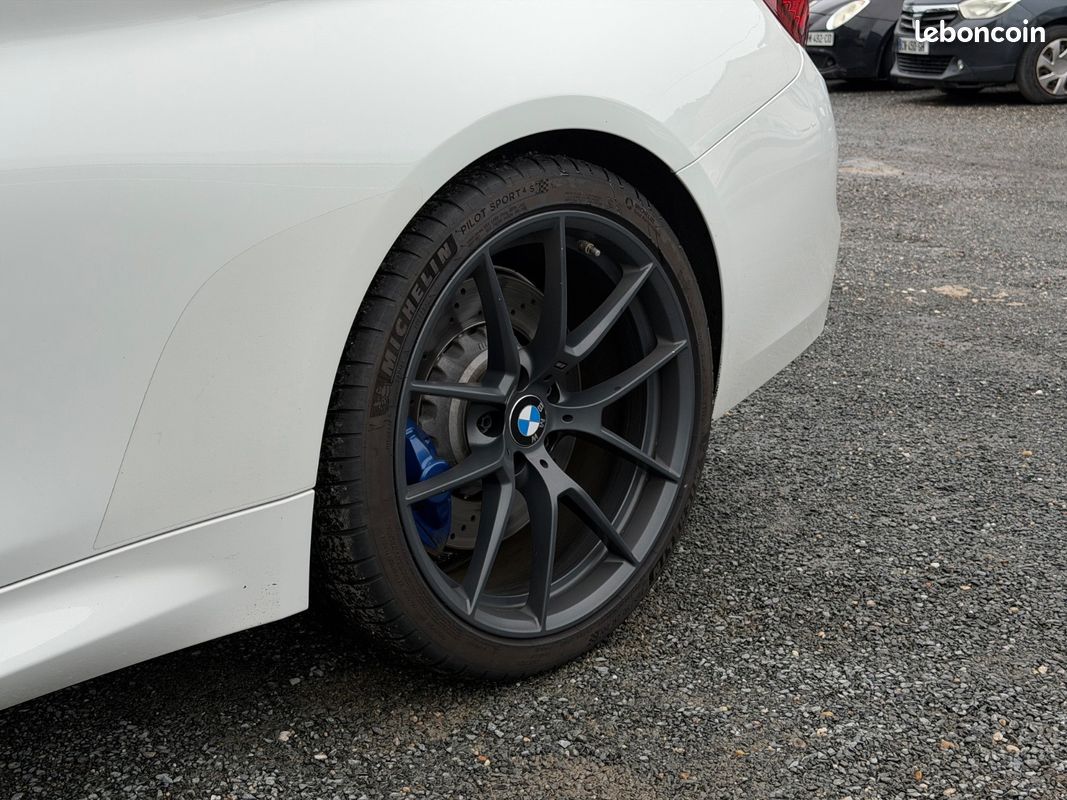 BMW M4 CS Coupé (F82) 3.0 460 cv DKG - Origine France - Suivi BMW - Affichage tête haute - CarPlay ... (image 8)