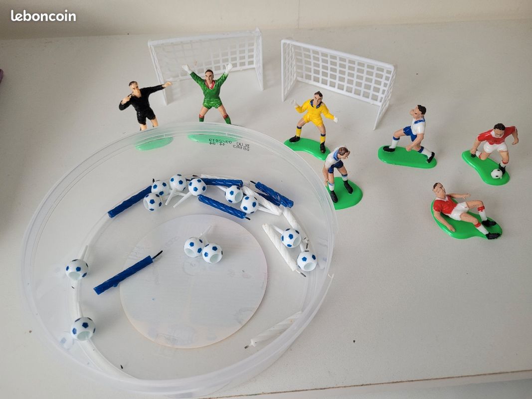 Ensemble décoration pâtisserie thème football (image 1)